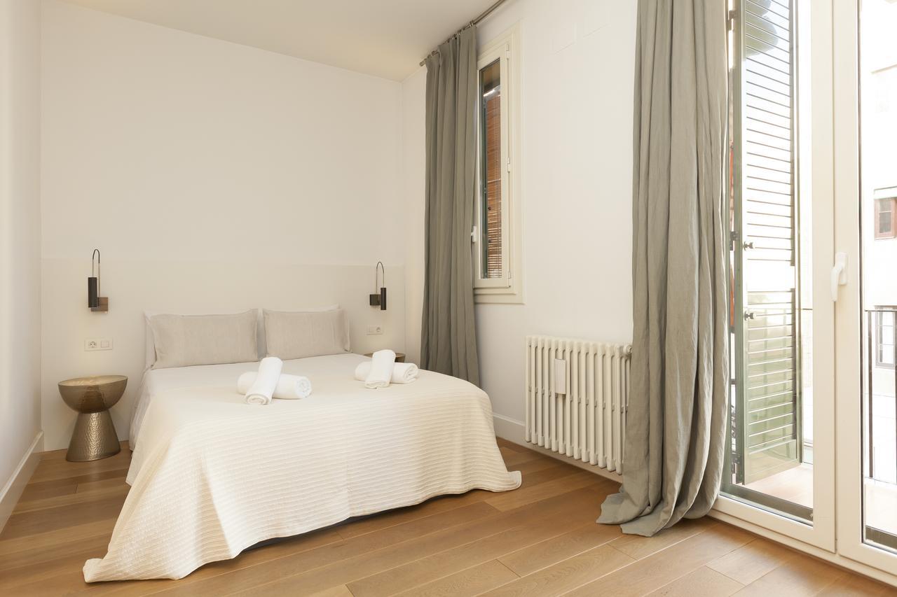 Click&Flat Luxury Sant Joan Apartment บาร์เซโลนา ภายนอก รูปภาพ